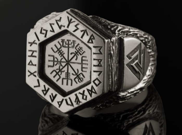 viking_rune_ring_v5.jpg