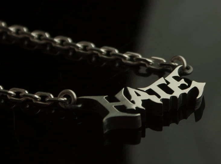 hate_necklace_v1.jpg