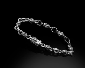 gold_skull_bracelet_v4.jpg