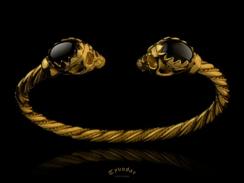 onyx_skull_bracelet_v4.jpg