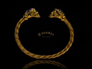 ametyst_skull_bracelet.jpg