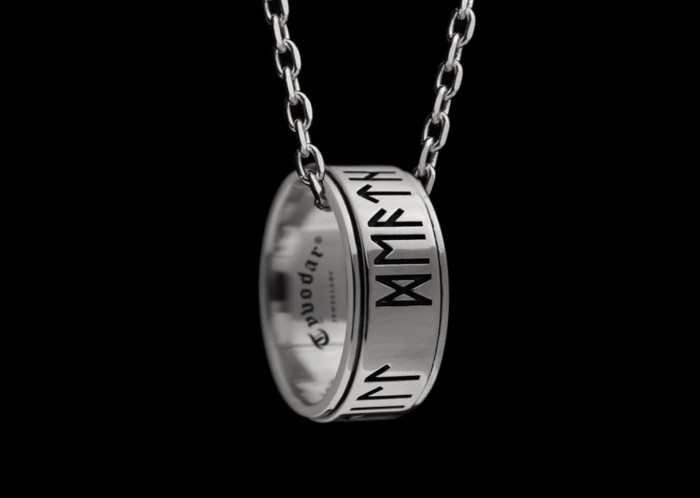 rune_necklace_v7.jpg