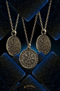 vegvisir_necklace_v777.jpg