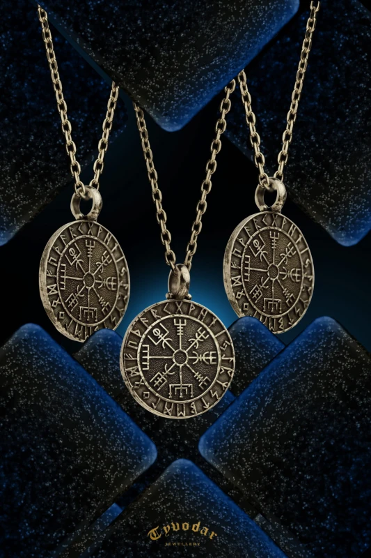 vegvisir_necklace_v777.jpg