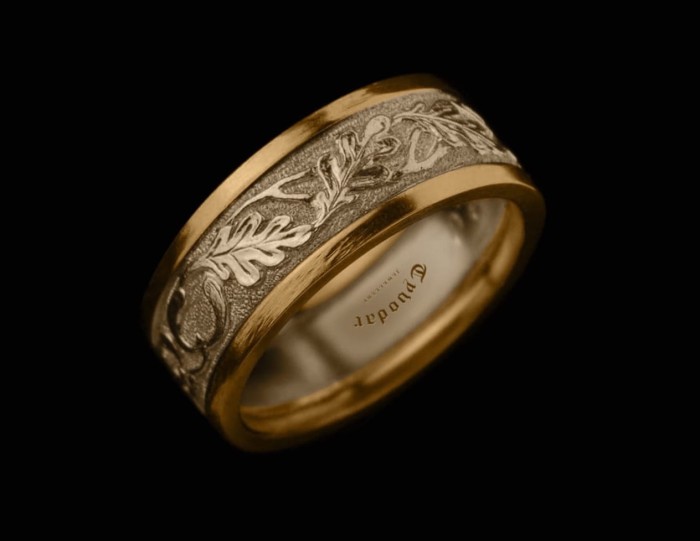 mistletoe-wedding-rings_777.jpg