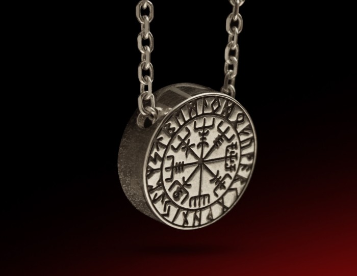 VEGVISIR_necklace_silver_777.jpg