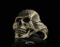 GOLD SKULL RING | TYVODAR