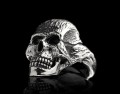 GOLD SKULL RING | TYVODAR