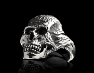 GOLD SKULL RING | TYVODAR