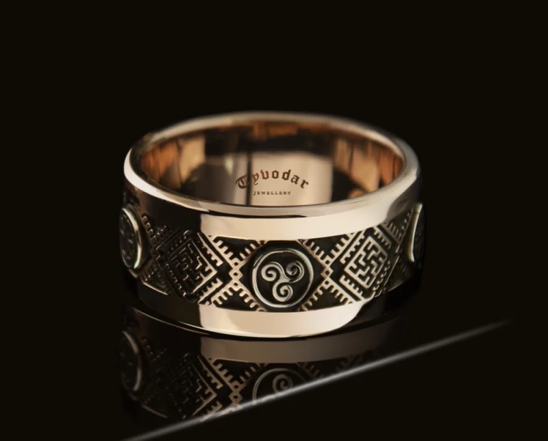 gold_slavic_wedding_ring_01.jpg