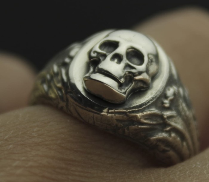 skull ring | TYVODAR_07.jpg
