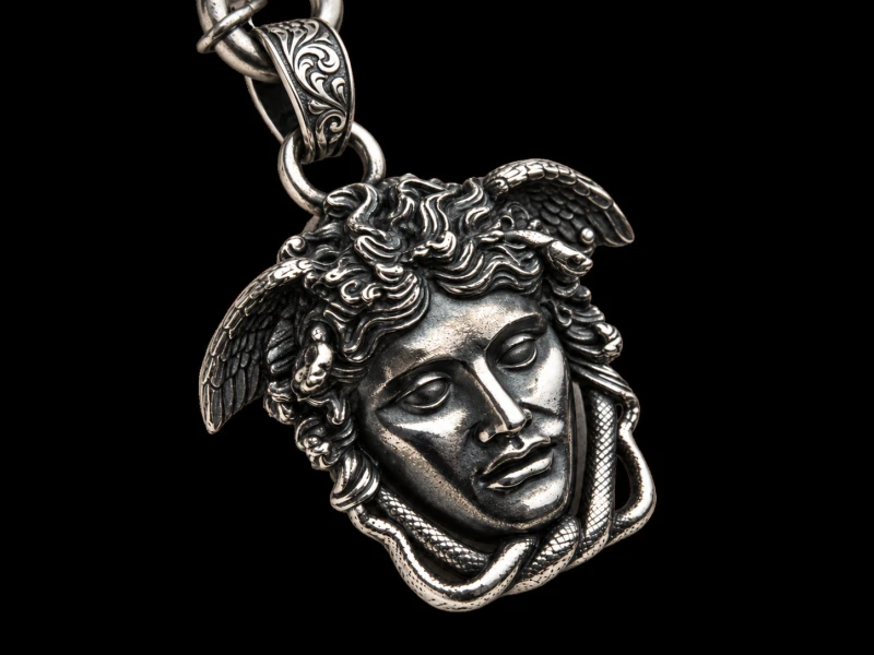 Biomechanical silver chain | MEDUSA PENDANT | TYVODAR