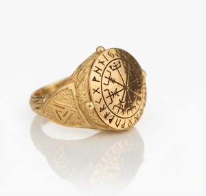 VEGVISIR | Sygnet z kompasem wikingów | Złoto 585 | TYVODAR