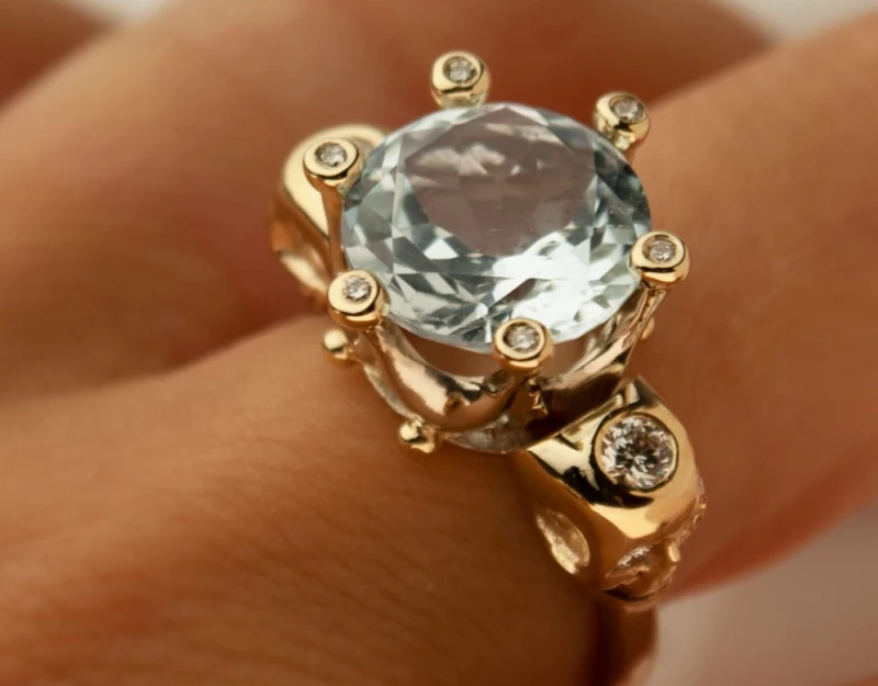 Gold_14k_ring_v1.jpg