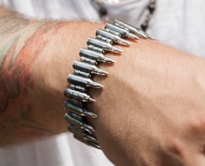 Military_bracelet_02.jpg