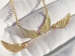 Gold angel wing necklace7777.jpg