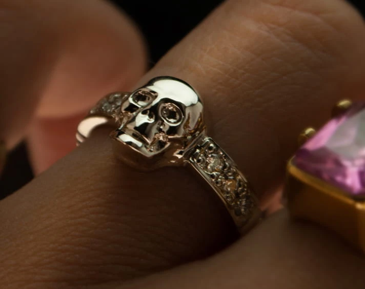 Skull engagement ring_v10.jpg