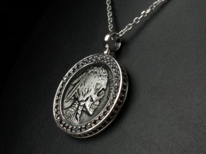 skull_coin_necklace.jpg