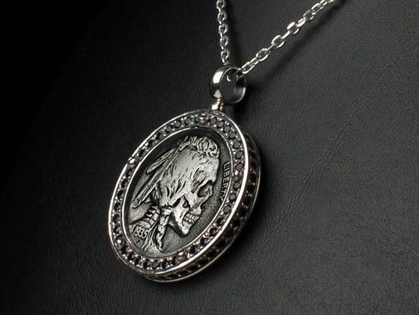 skull_coin_necklace.jpg