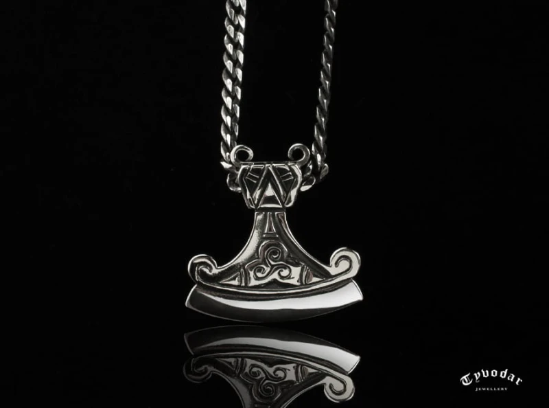 PERUN_PENDANT_NECKLACE_O9.jpg