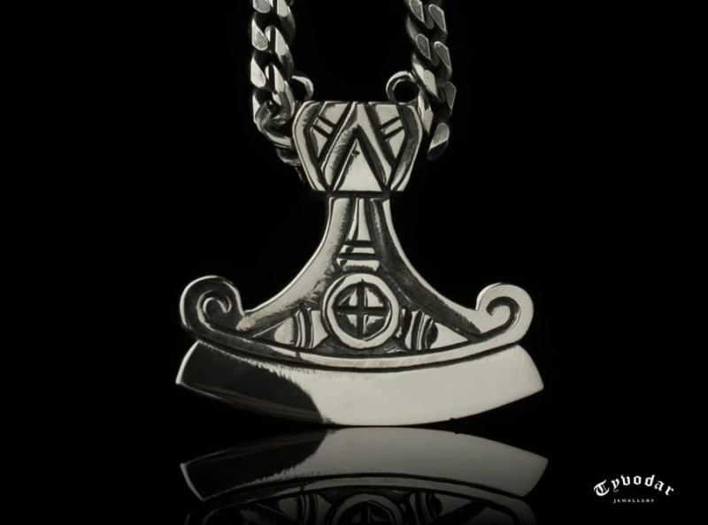 PERUN_PENDANT_NECKLACE_O2.jpg