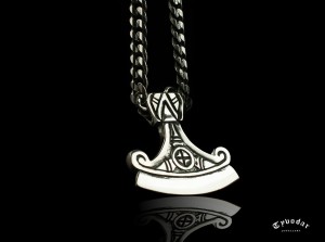 PERUN_PENDANT_NECKLACE_O8.jpg