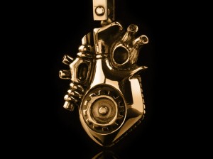 biomechanical_gold_heart_necklace_gold14k.jpg
