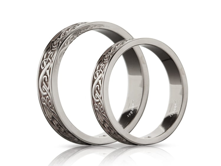 viking_wedding_silver_rings.jpg