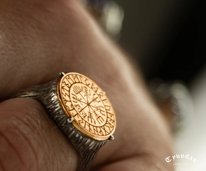 viking_runes_ring_05.jpg