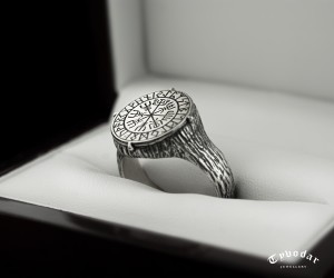 viking_runes_ring.jpg