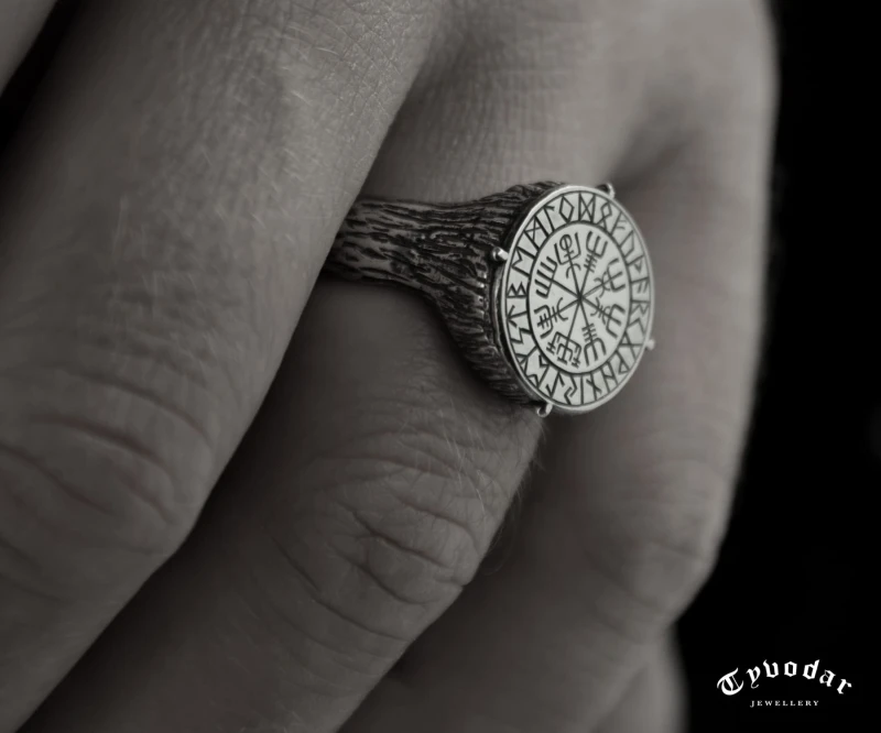 viking_runes_ring_07.jpg