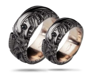 biomechanical_black_gold_ring_black_diamond.jpg