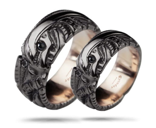 biomechanical_black_gold_ring_black_diamond.jpg