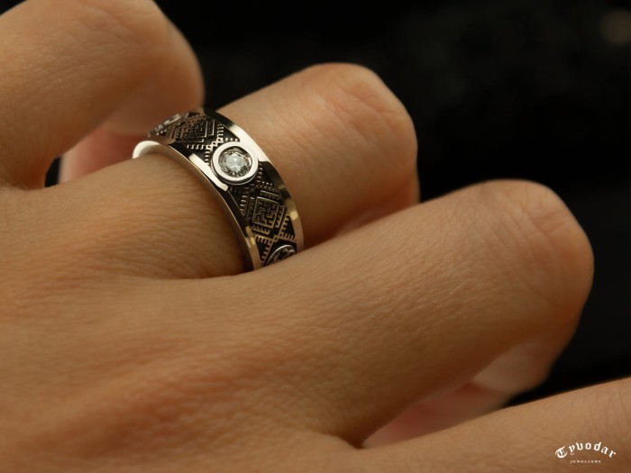 slavic_engagement_ring_v1.jpg