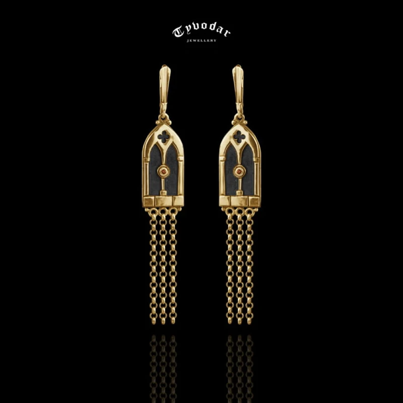 gold_gothic_earrings.jpg