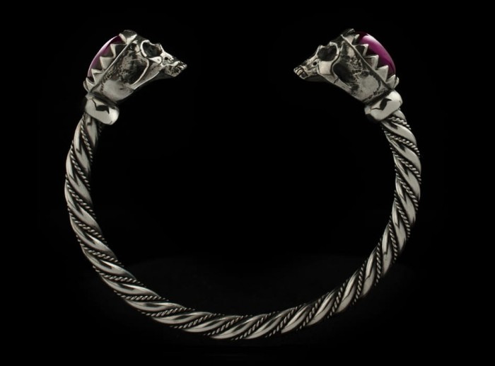 cuff_skull_bracelet_v2.jpg