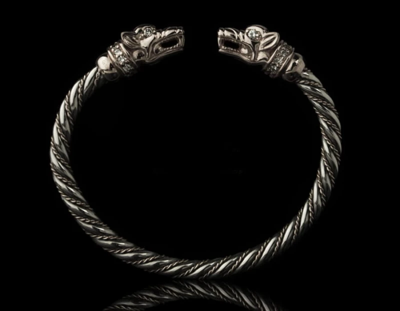 zlota_bransoleta_z_diamentami.jpg
