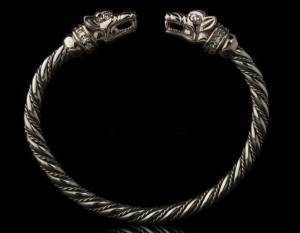 zlota_bransoleta_z_diamentami_fenrir.jpg
