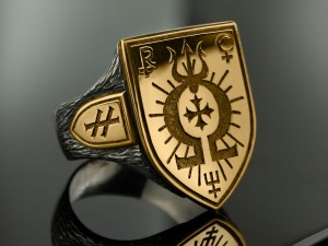 gold_omega_hate_ring_tyvodar.jpg