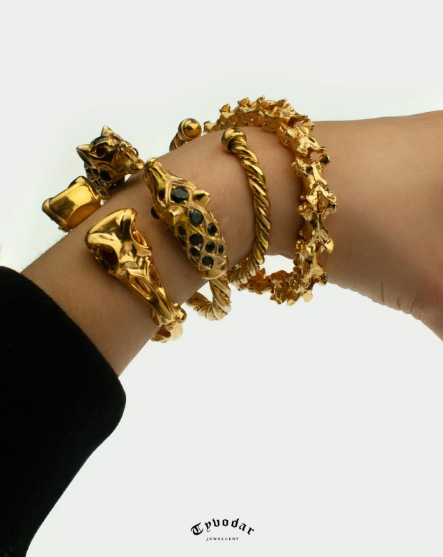 bracelet.jpg