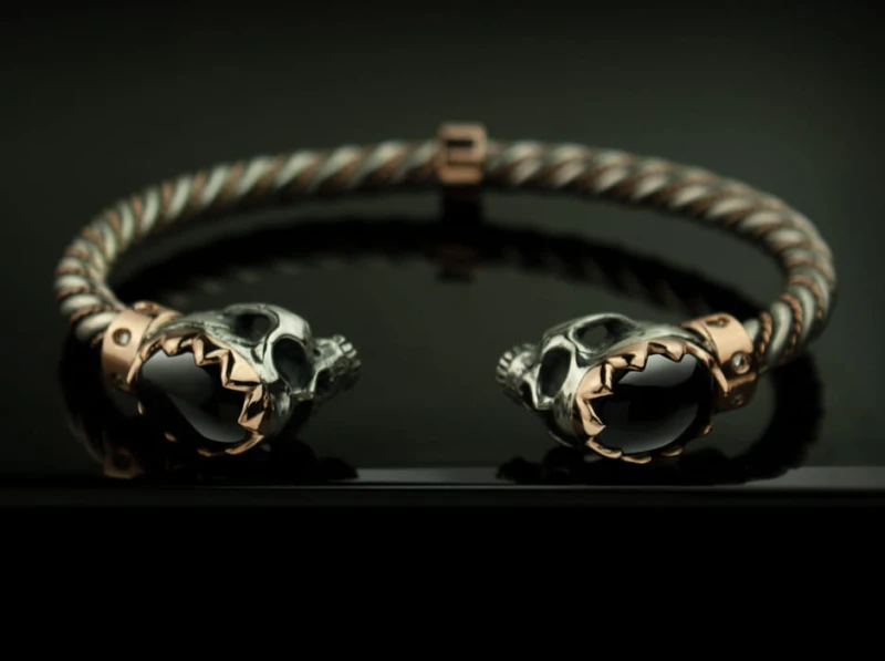 gold14k_skull_cuff_bracelet kopia.jpg
