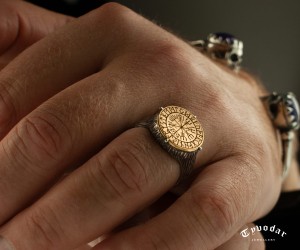 viking_rune_ring_tyvodar.jpg