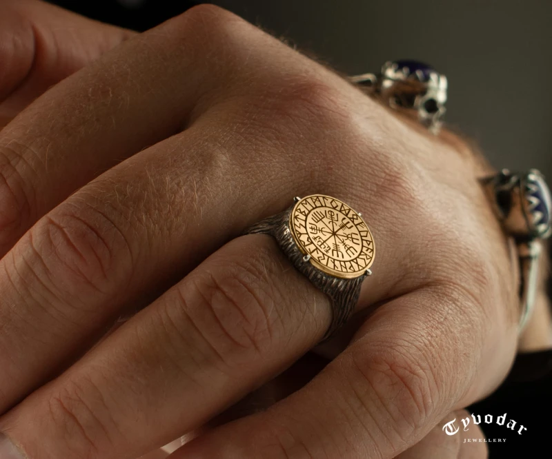 viking_rune_ring_tyvodar.jpg