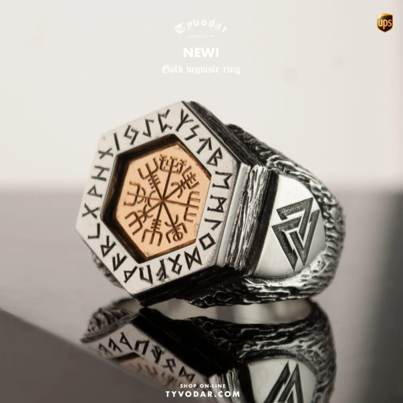Gold vegvisir ring_v5.jpg