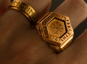 gold_14k_rune_ring_v2.jpg
