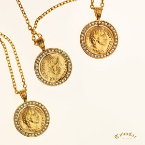 gold_coin_necklace_v1.jpg