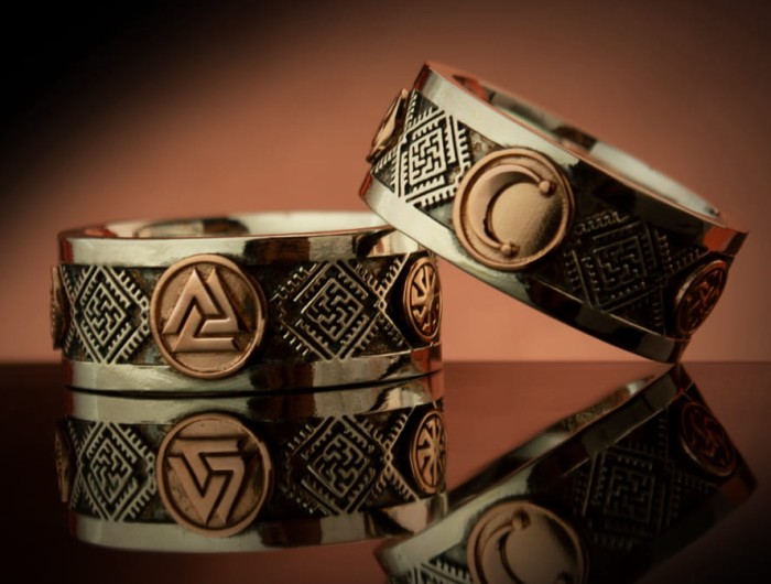 Valknut Wedding Bands_TYVODAR_com.jpg