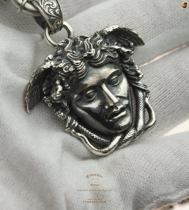 medusa_silver_v3.jpg