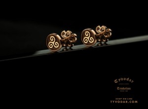Triskelion_earrings_v2.jpg