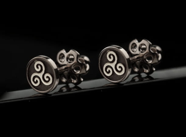 TRISKELION_earrings_tyvodar_v1 kopia.jpg